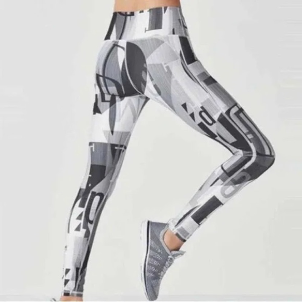 Fabletics x Demi Lovato The Up and Coming Graphic Leggings